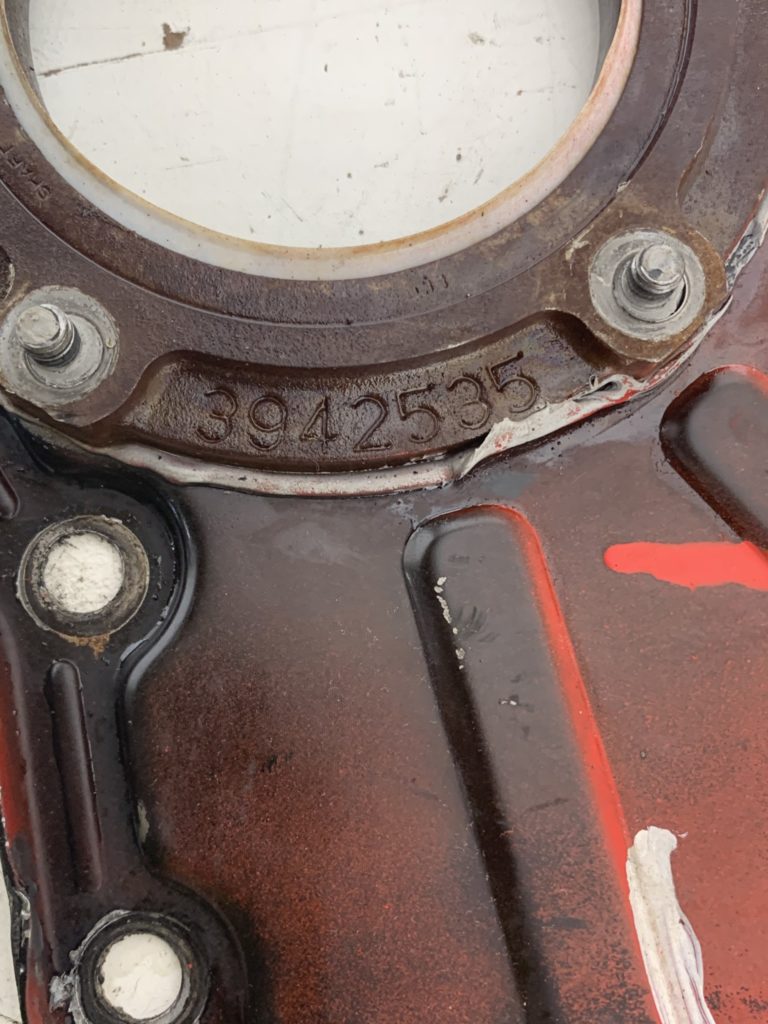 Cummins ISL ISC 8.9 Gear Cover and Frond Crankshaft Oil Seal Used