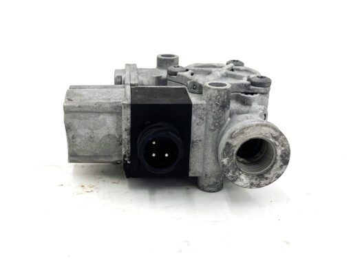 Bendix Z013356R ABS Brake Valve - Image 14