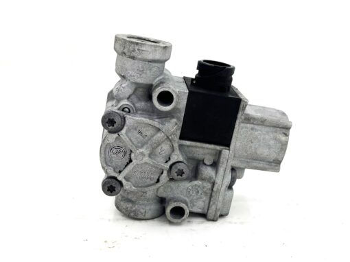 Bendix Z013356R ABS Brake Valve - Image 9