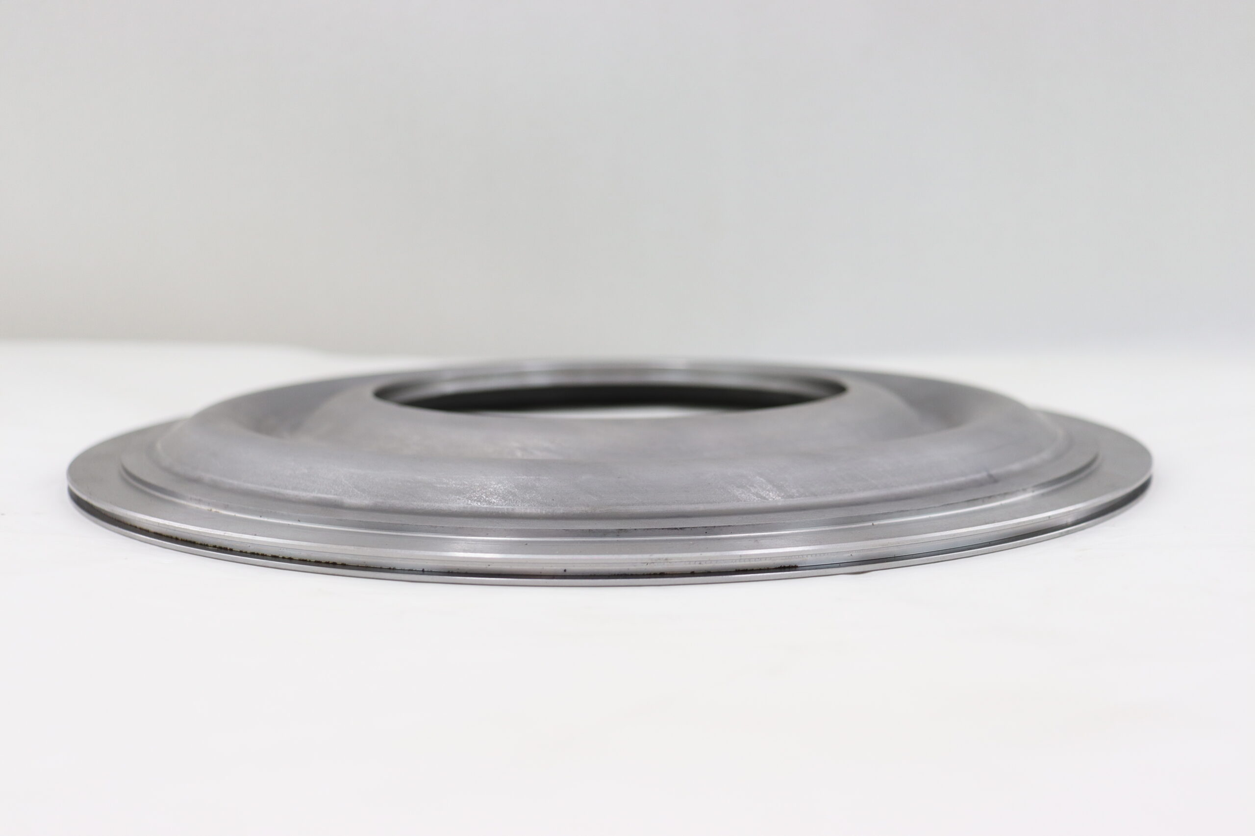 ZF Plate Piston 0501.320.302 - Image 2